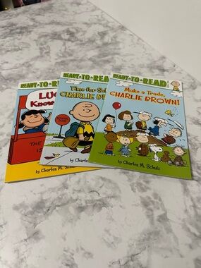 Ready-to-Read Charlie Brown Peanuts Book Set - Bright Multi